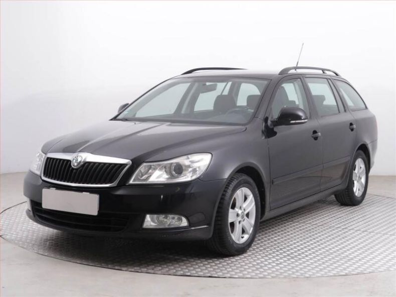 Škoda Octavia - hlavní fotka
