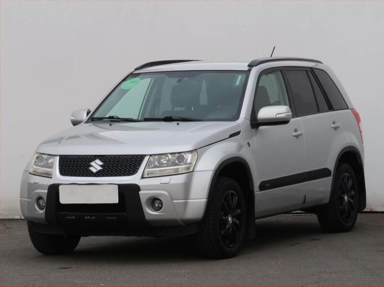 Suzuki Grand Vitara - hlavní fotka