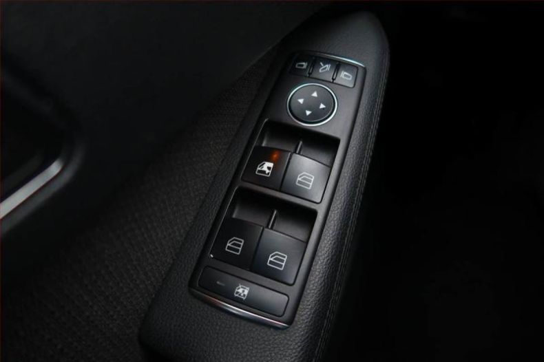 Mercedes Třída E - hlavní fotka