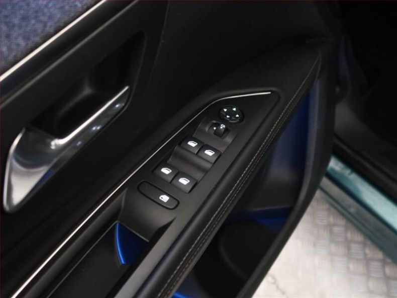 Peugeot 5008 - hlavní fotka