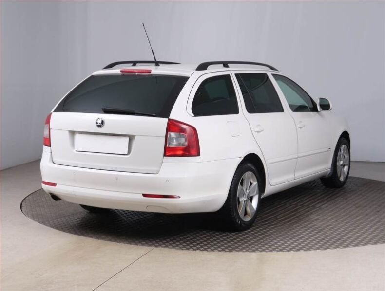 Škoda Octavia - hlavní fotka