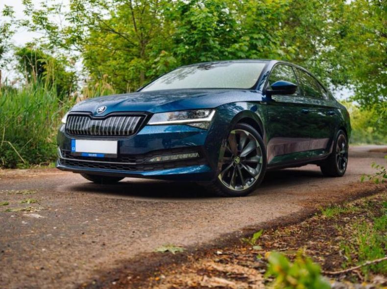 Škoda Superb - hlavní foto