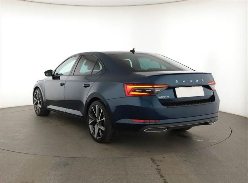 Škoda Superb - hlavní fotka