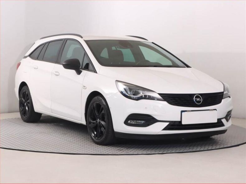 Opel Astra - hlavní fotka