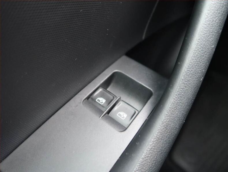 Škoda Rapid - hlavní fotka