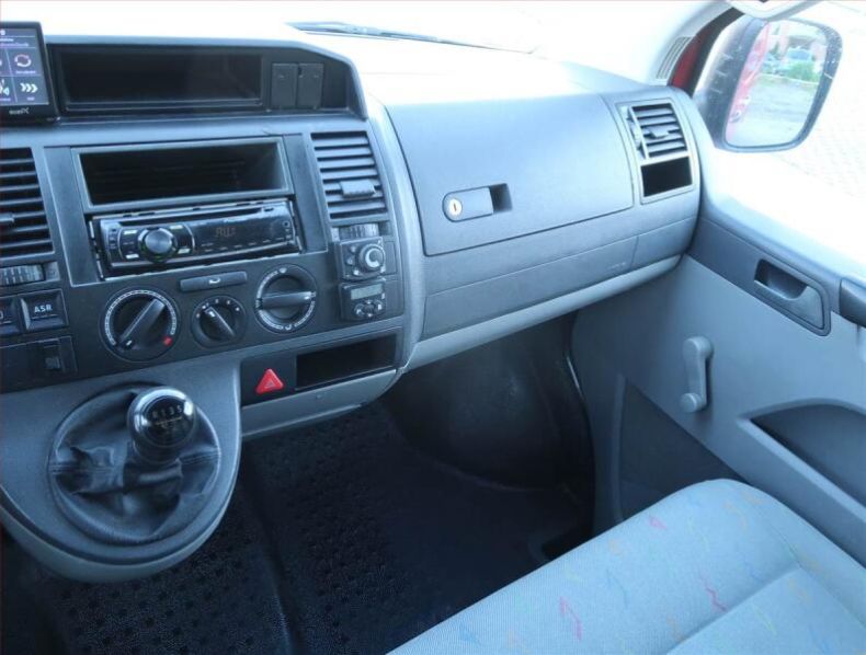 Volkswagen Transporter - hlavní fotka