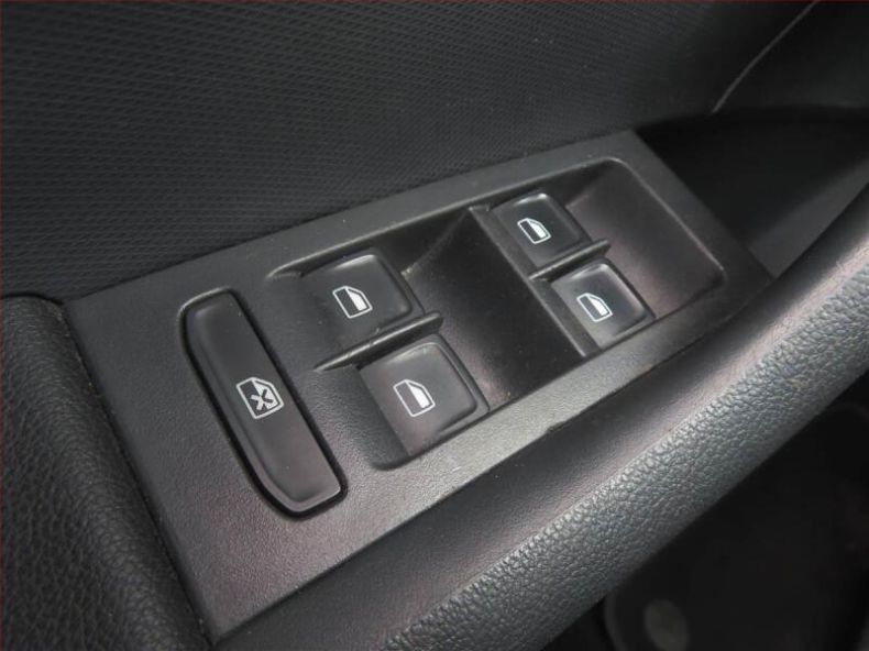 Škoda Rapid - hlavní fotka