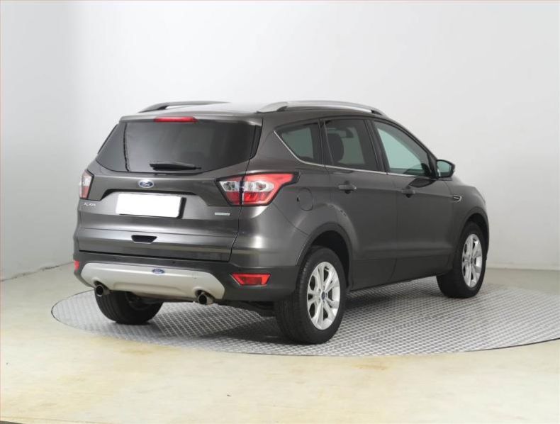 Ford Kuga - hlavní fotka