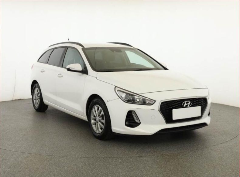 Hyundai i30 - hlavní foto