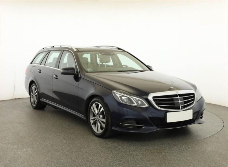 Mercedes Třída E - hlavní foto