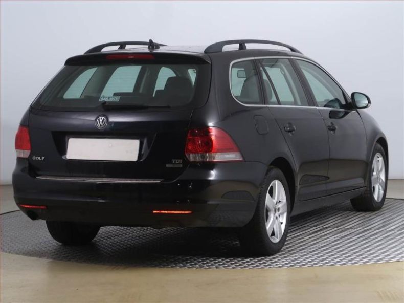 Volkswagen Golf - hlavní fotka