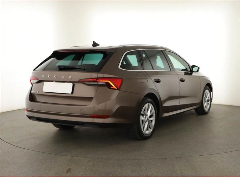 Škoda Octavia - hlavní fotka