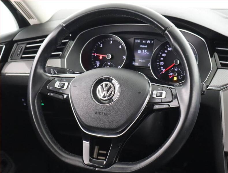 Volkswagen Passat - hlavní fotka