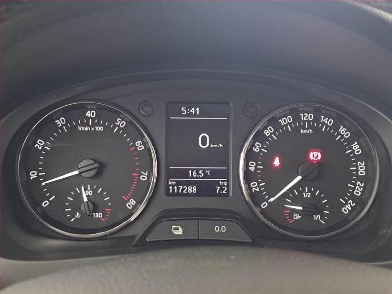 Škoda Rapid - hlavní fotka