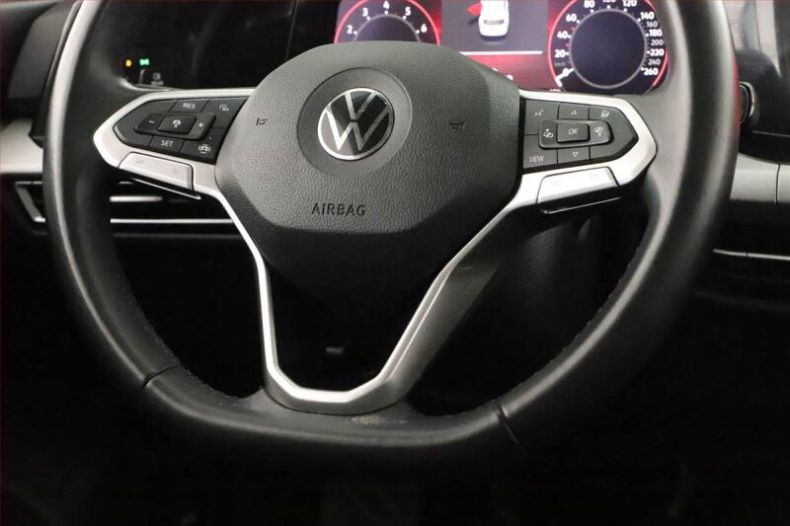 Volkswagen Golf - hlavní fotka