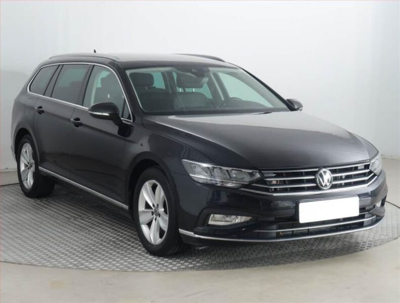 Volkswagen Passat - hlavní foto