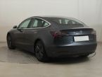 Tesla Model 3 - fotka číslo 3