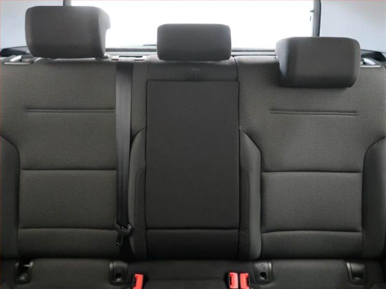 Volkswagen Golf - hlavní fotka