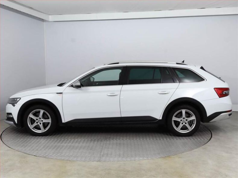 Škoda Superb - hlavní fotka