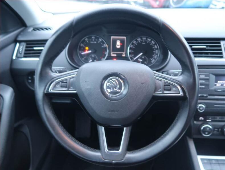 Škoda Octavia - hlavní fotka