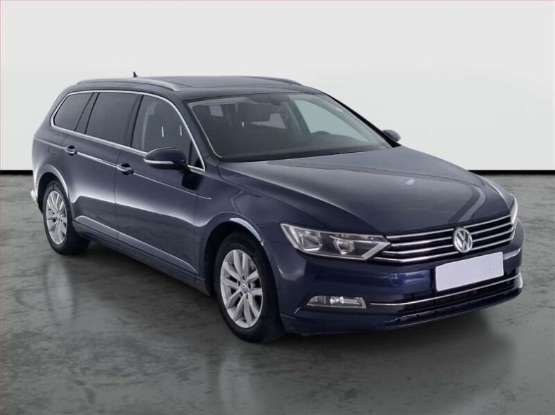 Volkswagen Passat - hlavní fotka inzerátu
