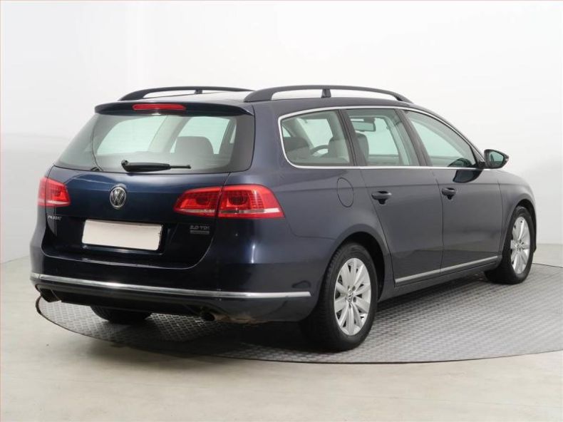 Volkswagen Passat - hlavní fotka