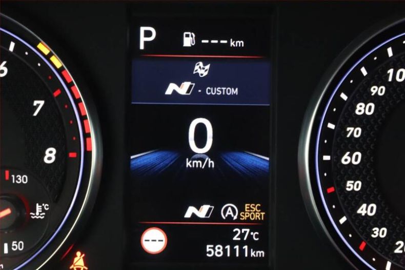 Hyundai i30 - hlavní fotka