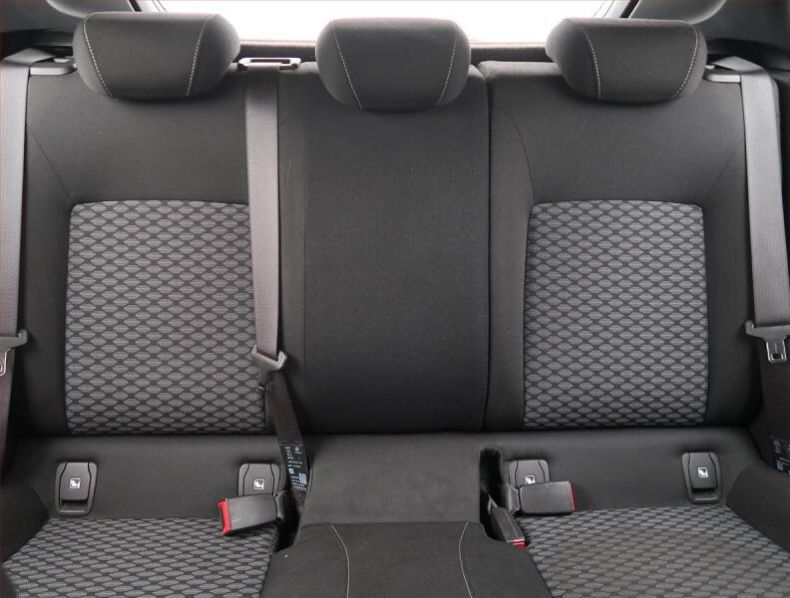 Opel Astra - hlavní fotka