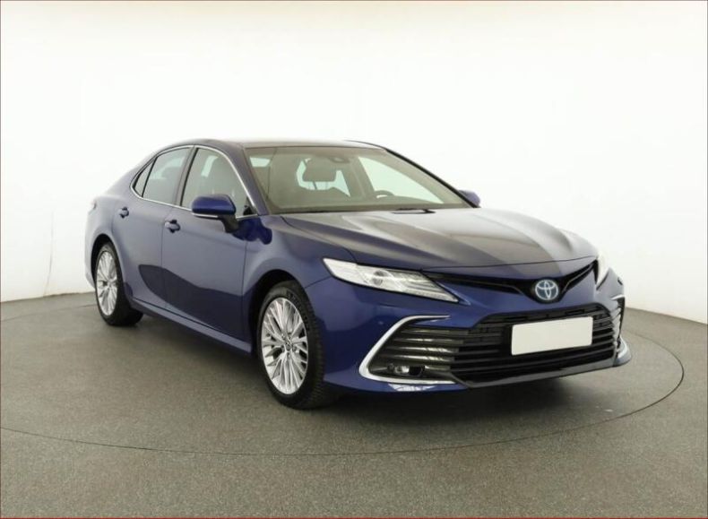 Toyota Camry - hlavní foto