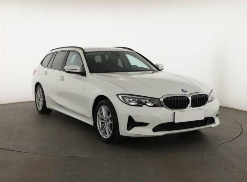 BMW Řada 3 - hlavní foto