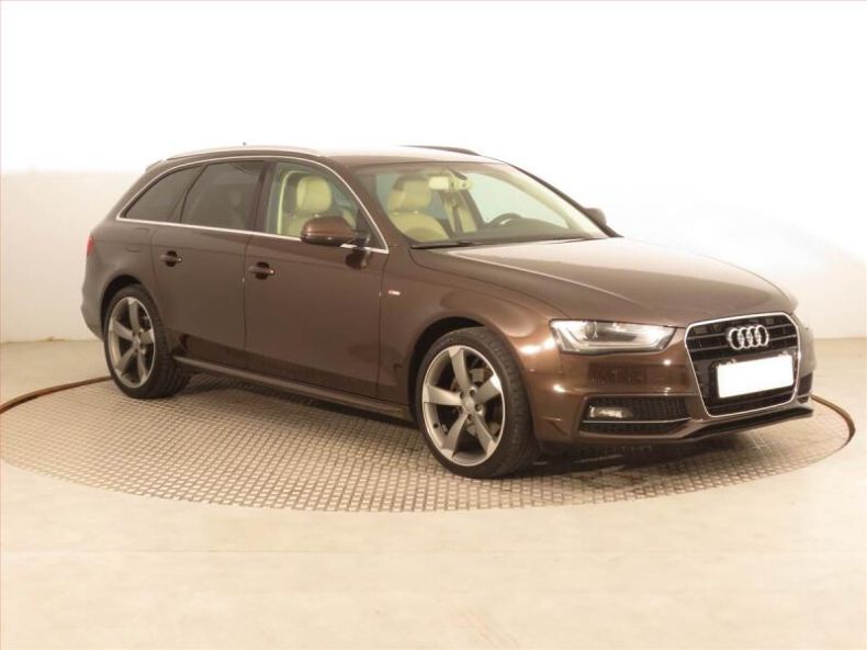 Audi A4 - hlavní foto