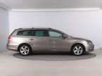 Volkswagen Passat - fotka číslo 5