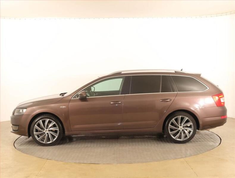 Škoda Octavia - hlavní fotka
