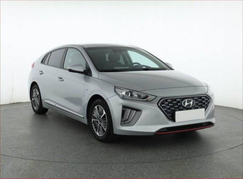 Hyundai Ioniq - hlavní foto
