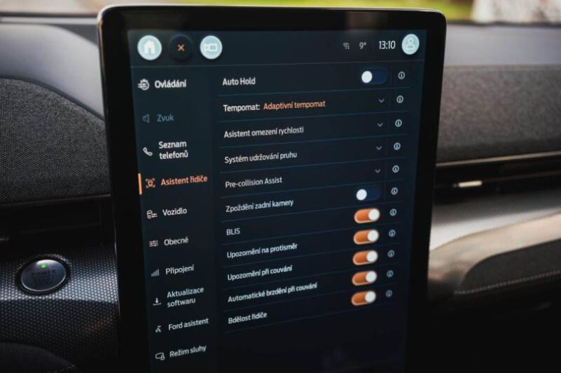 Ford Mustang Mach-E - hlavní fotka