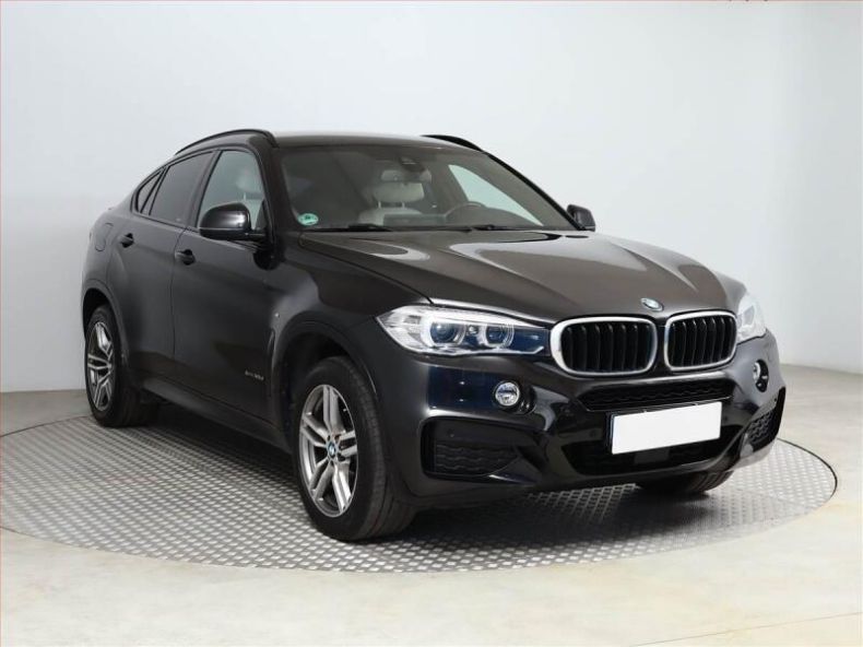 BMW X6 - hlavní foto