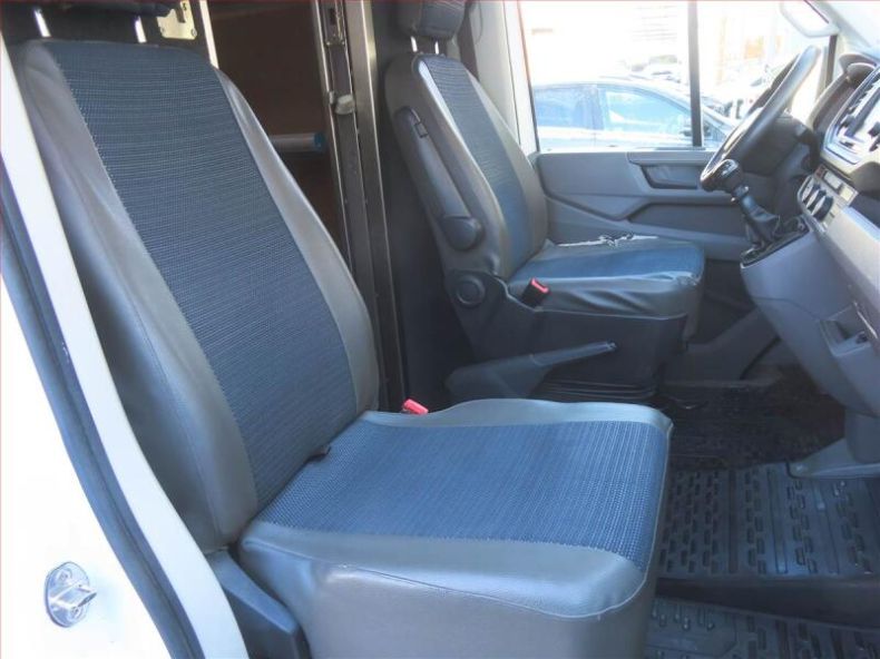 Volkswagen Crafter - hlavní fotka