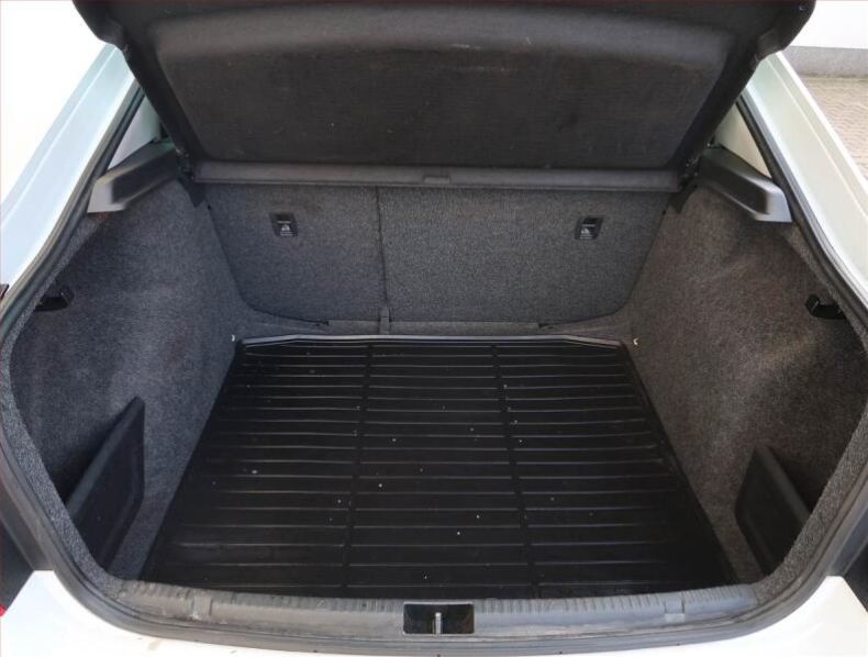 Škoda Rapid - hlavní fotka