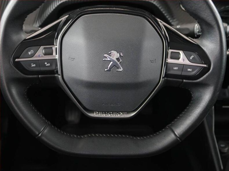 Peugeot 2008 - hlavní fotka