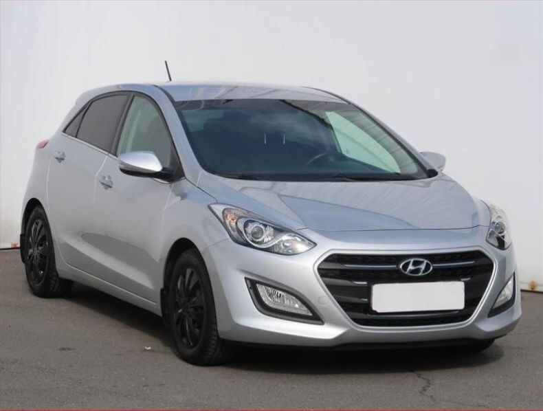 Hyundai i30 - hlavní foto
