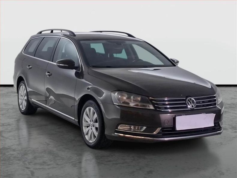 Volkswagen Passat - hlavní fotka inzerátu