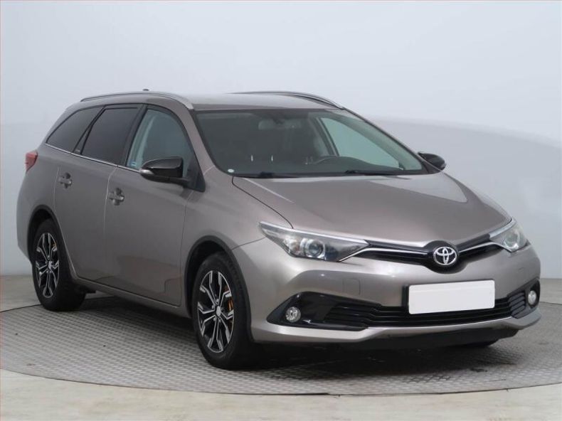 Toyota Auris - hlavní fotka inzerátu