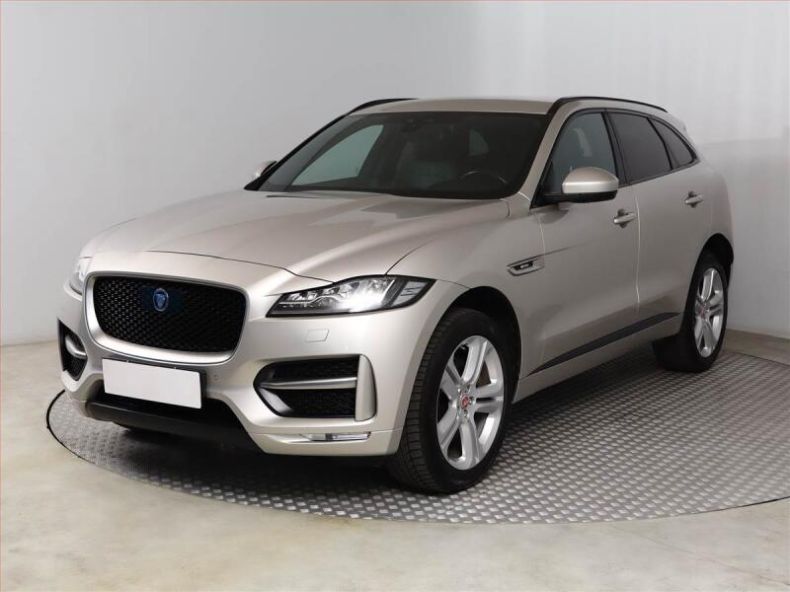 Jaguar F-Pace - hlavní fotka
