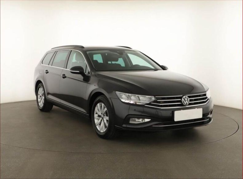 Volkswagen Passat - hlavní fotka inzerátu