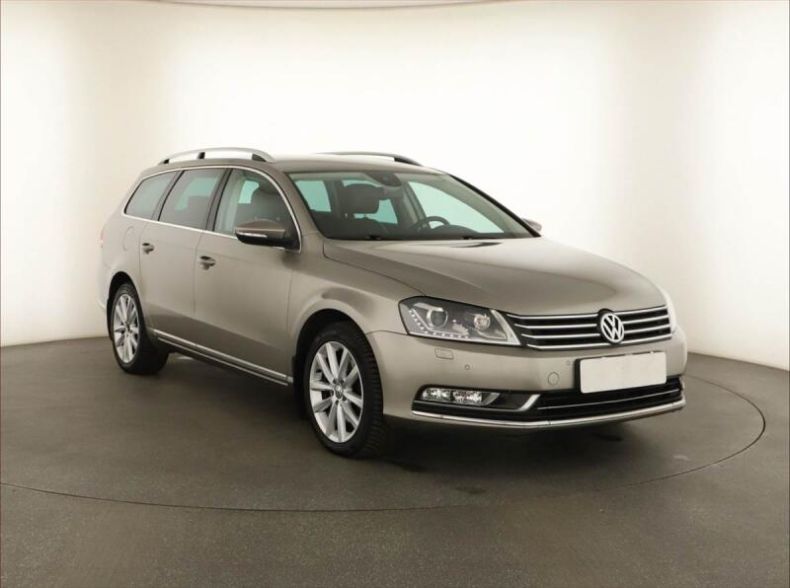 Volkswagen Passat - hlavní foto