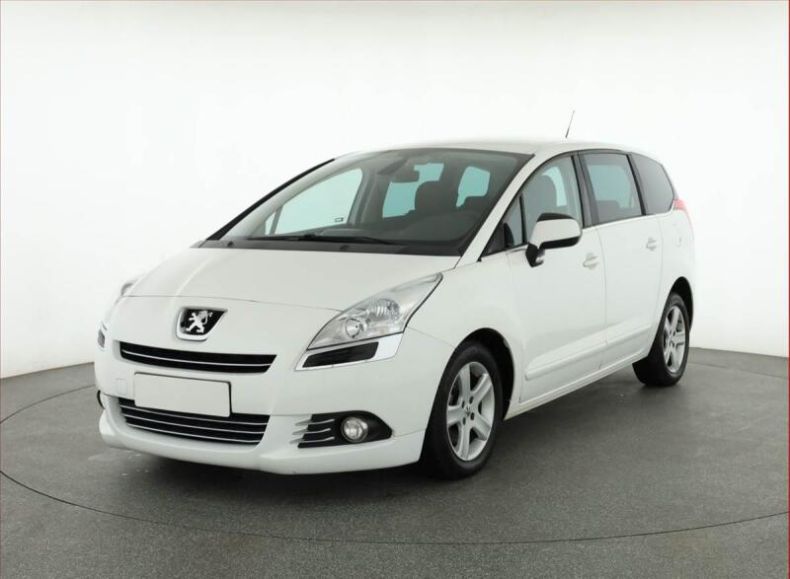 Peugeot 5008 - hlavní fotka