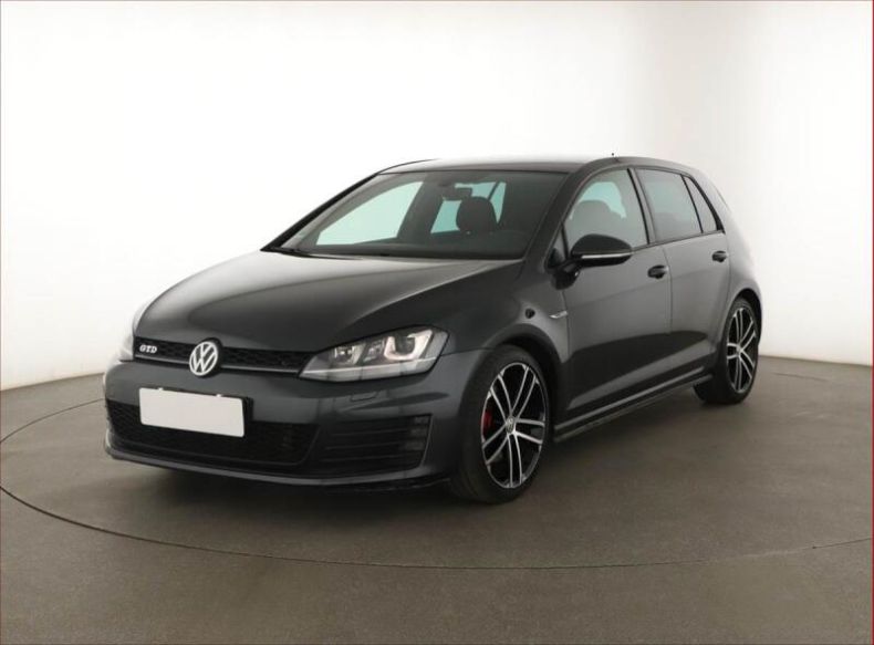 Volkswagen Golf - hlavní fotka