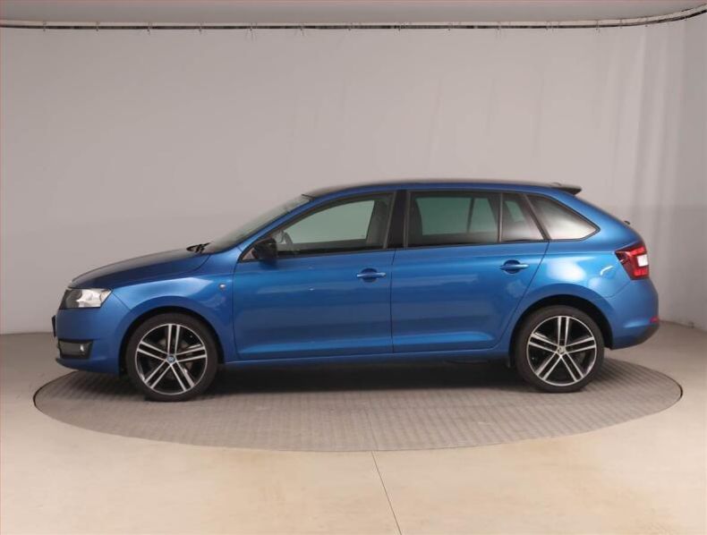 Škoda Rapid - hlavní fotka