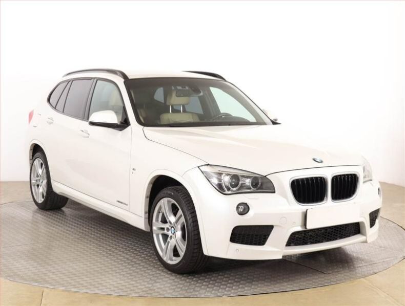 BMW X1 - hlavní foto