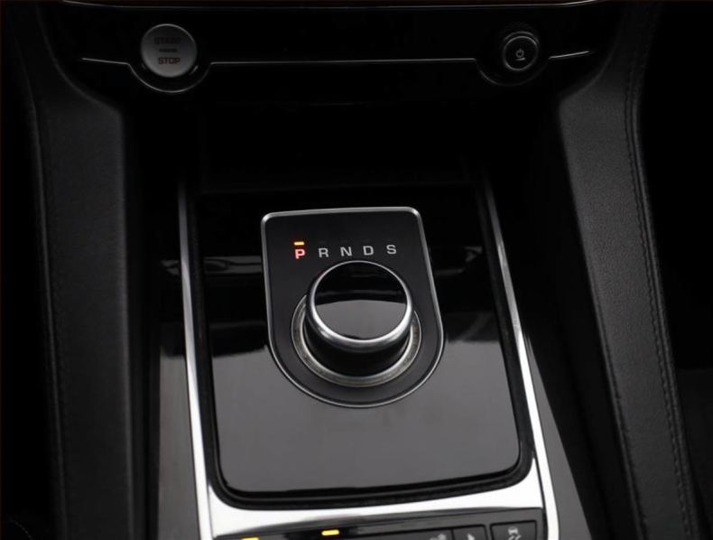 Jaguar F-Pace - hlavní fotka